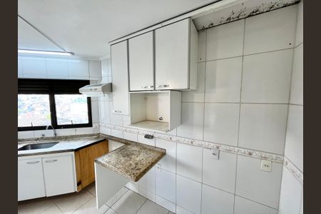 Apartamento à venda com 86m², 3 quartos e 2 vagasCozinha