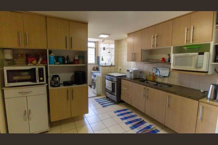 Apartamento à venda com 134m², 2 quartos e 1 vaga