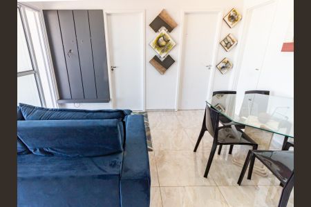 Apartamento à venda com 45m², 2 quartos e 1 vaga Apartamento à venda com 45m², 2 quartos e 1 vagaSala/Cozinha