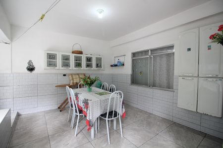 Casa à venda com 200m², 4 quartos e 1 vagaVaranda