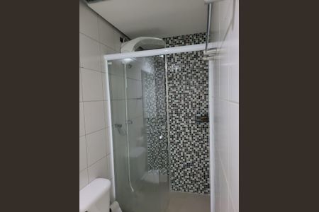 Banheiro de apartamento à venda com 2 quartos, 62m² em Alphaville Industrial, Barueri