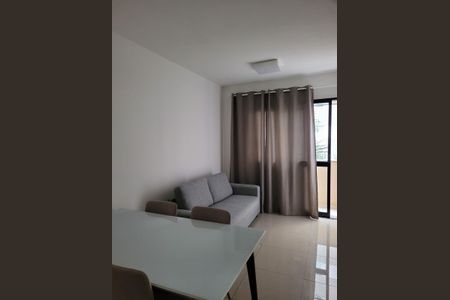 Sala de apartamento à venda com 2 quartos, 62m² em Alphaville Industrial, Barueri