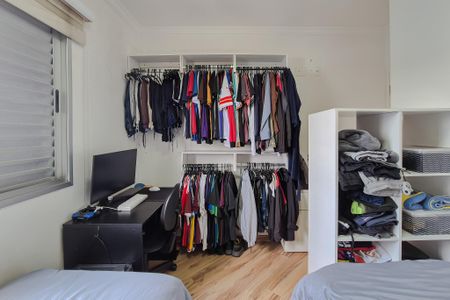 Apartamento para alugar com 73m², 2 quartos e 2 vagasQuarto