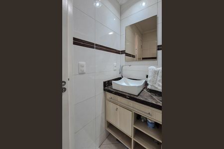 Apartamento para alugar com 73m², 2 quartos e 2 vagasBanheiro Social