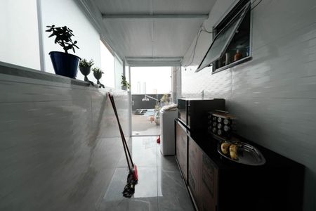 Apartamento à venda com 100m², 2 quartos e 1 vagaCozinha e Área de Serviço