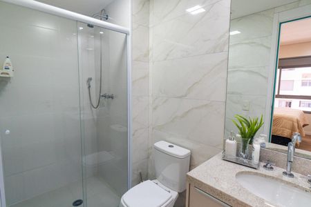 Apartamento à venda com 75m², 2 quartos e 1 vaga Apartamento à venda com 75m², 2 quartos e 1 vagaBanheiro da Suíte