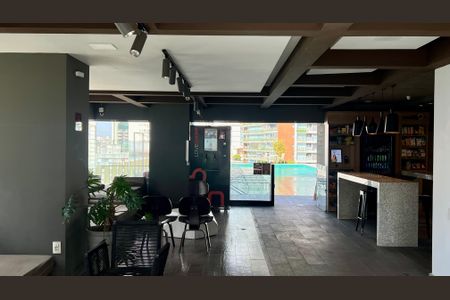 Apartamento para alugar com 68m², 1 quarto e 1 vaga Apartamento para alugar com 68m², 1 quarto e 1 vagaBar da piscina