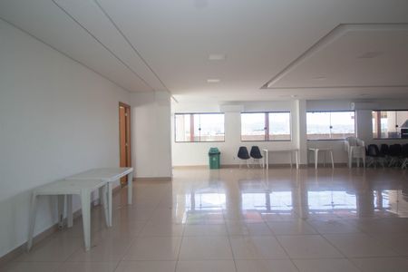 Apartamento para alugar com 44m², 2 quartos e 1 vagaÁrea comum - Salão de festas