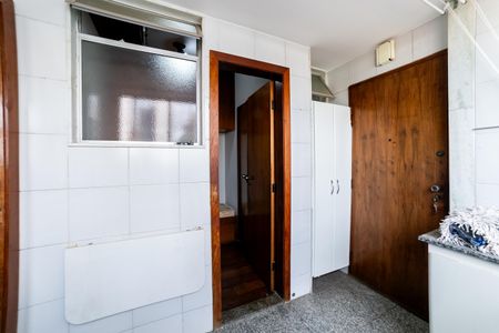 Apartamento para alugar com 98m², 3 quartos e 1 vagaÁrea de Serviço