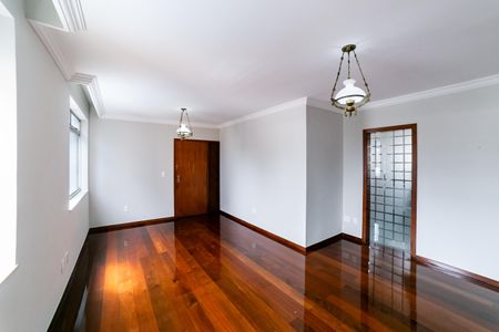 Sala de apartamento para alugar com 2 quartos, 98m² em Centro, Belo Horizonte