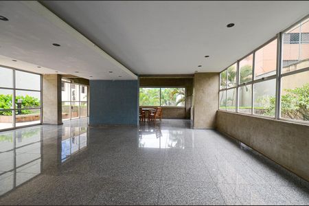 Apartamento para alugar com 98m², 3 quartos e 1 vagaArea comum