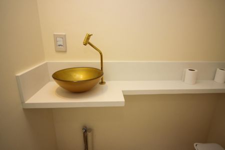 Casa de condomínio à venda com 100m², 2 quartos e 1 vagaLavabo