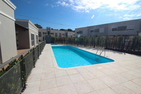 Casa de condomínio à venda com 100m², 2 quartos e 1 vagaÁrea comum - Piscina