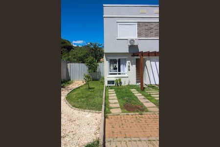 Casa de condomínio à venda com 100m², 2 quartos e 1 vagaFachada