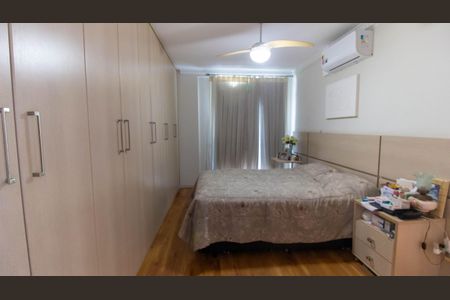 Apartamento à venda com 167m², 3 quartos e 2 vagas