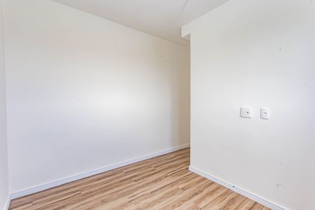 Quarto 2 de apartamento para alugar com 2 quartos, 38m² em Vila Vermelha, São Paulo