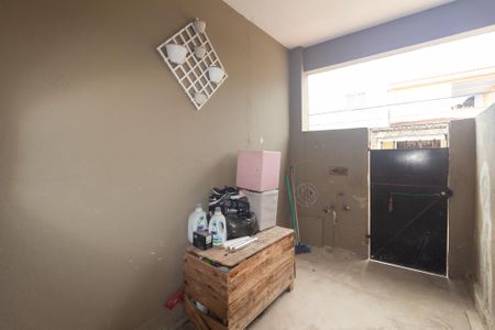 Casa para alugar com 90m², 3 quartos e sem vagaEntrada