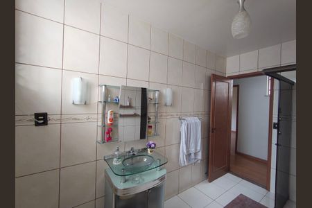 Casa à venda com 265m², 4 quartos e 3 vagas