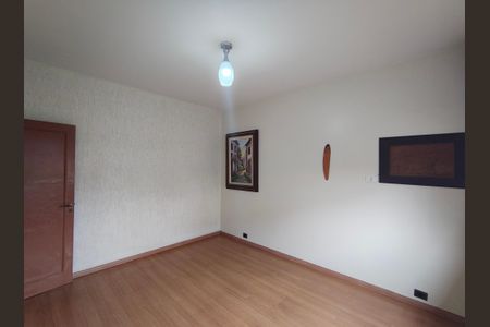 Casa à venda com 265m², 4 quartos e 3 vagas