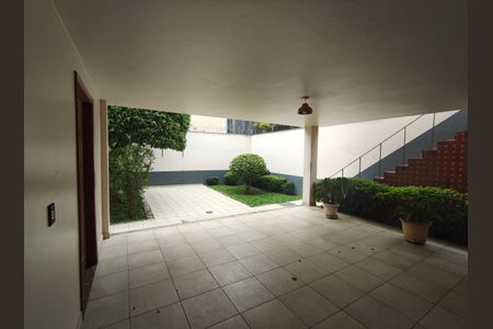 Casa à venda com 265m², 4 quartos e 3 vagas