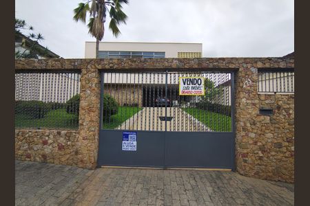 Casa à venda com 265m², 4 quartos e 3 vagas