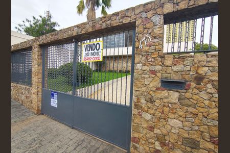 Casa à venda com 265m², 4 quartos e 3 vagas