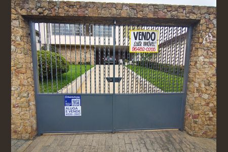 Casa à venda com 265m², 4 quartos e 3 vagas