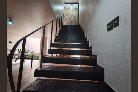 Casa à venda com 265m², 4 quartos e 3 vagas