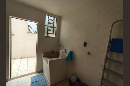 Casa à venda com 265m², 4 quartos e 3 vagas