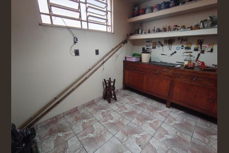 Casa à venda com 265m², 4 quartos e 3 vagas