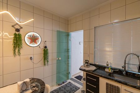 Casa à venda com 108m², 3 quartos e 2 vagasCozinha