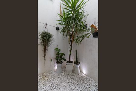 Casa à venda com 108m², 3 quartos e 2 vagasJardim de Inverno 