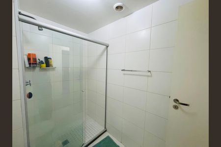 Apartamento à venda com 75m², 3 quartos e 2 vagasBanheiro 2