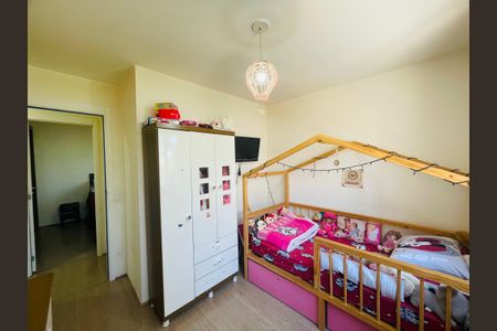 Apartamento à venda com 75m², 3 quartos e 2 vagasQuarto 2