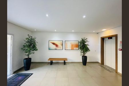 Apartamento à venda com 75m², 3 quartos e 2 vagasHall de entrada