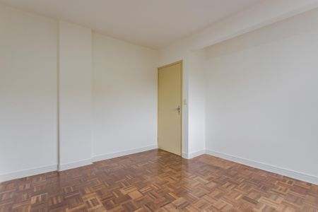 Quarto de apartamento à venda com 1 quarto, 50m² em Centro Histórico, Porto Alegre