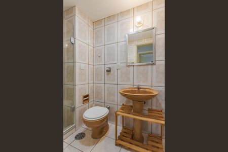 Banheiro de apartamento à venda com 1 quarto, 50m² em Centro Histórico, Porto Alegre