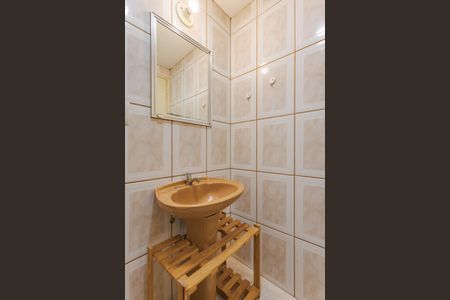 Banheiro de apartamento à venda com 1 quarto, 50m² em Centro Histórico, Porto Alegre