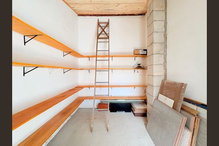 Casa à venda com 255m², 4 quartos e 3 vagasDepósito