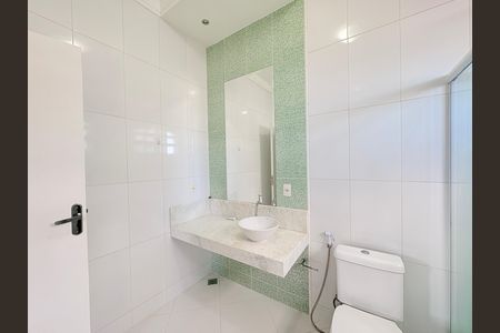 Casa à venda com 255m², 4 quartos e 3 vagasBanheiro da Suíte 2