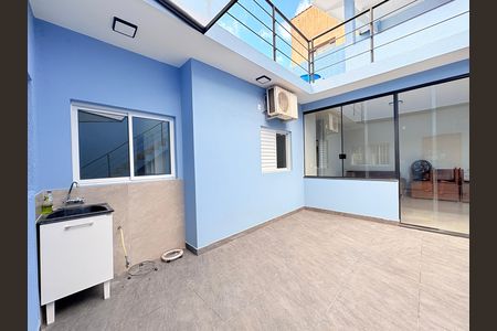 Casa à venda com 255m², 4 quartos e 3 vagasÁrea de Serviço e quintal