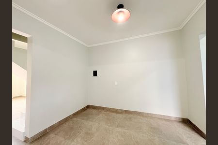 Casa à venda com 255m², 4 quartos e 3 vagasCopa