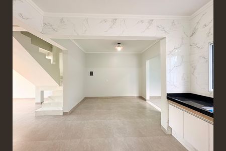 Casa à venda com 255m², 4 quartos e 3 vagasCopa