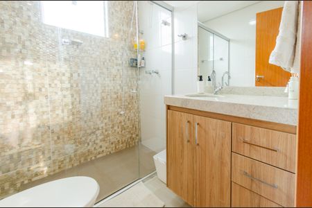 Apartamento à venda com 174m², 3 quartos e 2 vagasBanheiro social