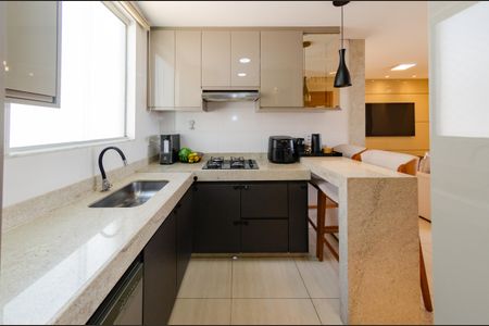 Apartamento à venda com 174m², 3 quartos e 2 vagasCozinha