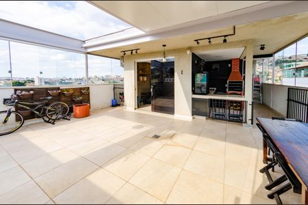 Apartamento à venda com 174m², 3 quartos e 2 vagasÁrea externa