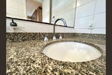 Apartamento para alugar com 110m², 3 quartos e 2 vagasBanheiro da Suíte 1