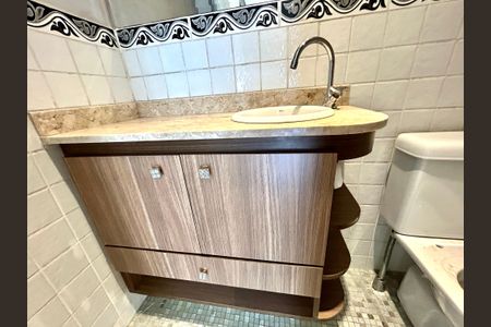 Apartamento para alugar com 110m², 3 quartos e 2 vagasLavabo 1