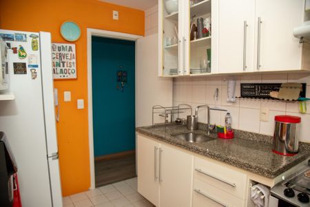 Apartamento à venda com 75m², 3 quartos e 2 vagasCozinha