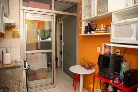 Apartamento à venda com 75m², 3 quartos e 2 vagasCozinha